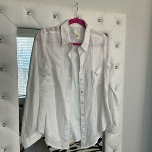 Lilly Pulitzer Women’s Sea Coast White Casual Button Down Shirt